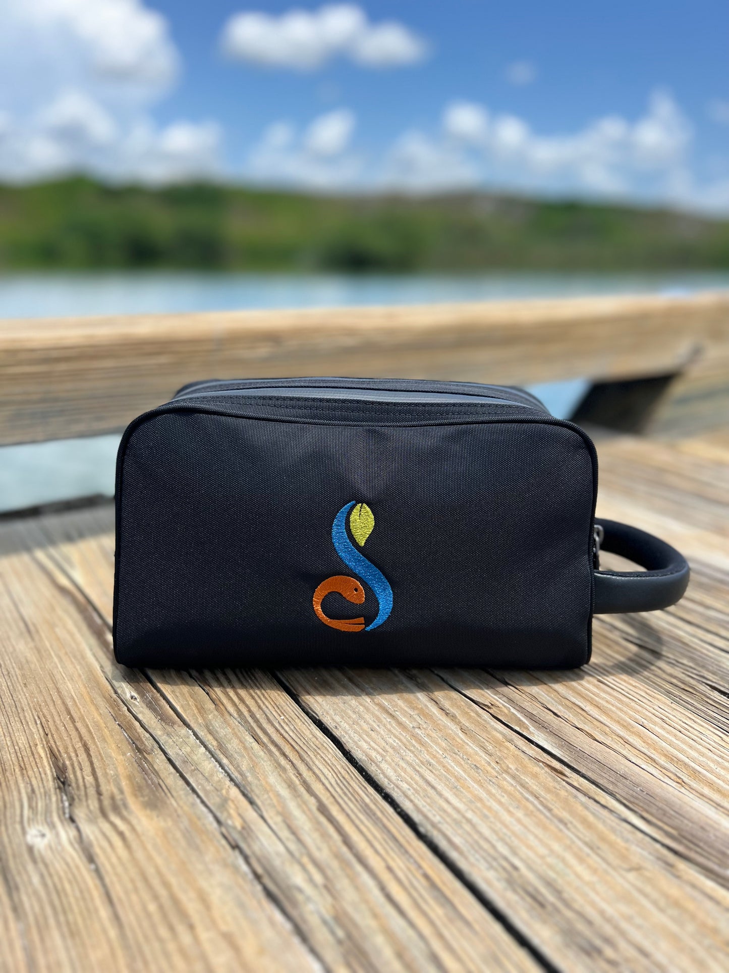 Titleist Professional Large Dopp Kit