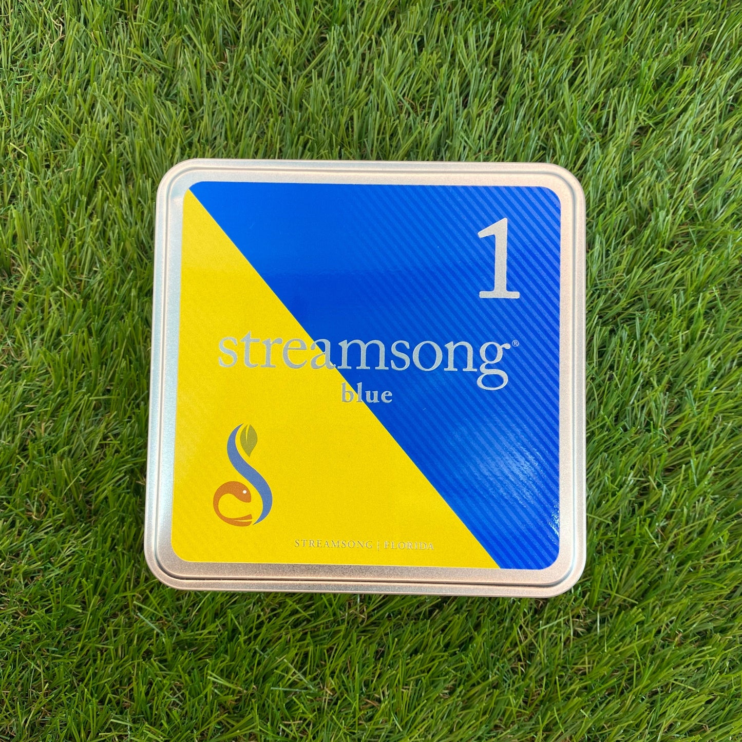 Ahead Streamsong Blue Switchfix & Ball Mark Gift Tin