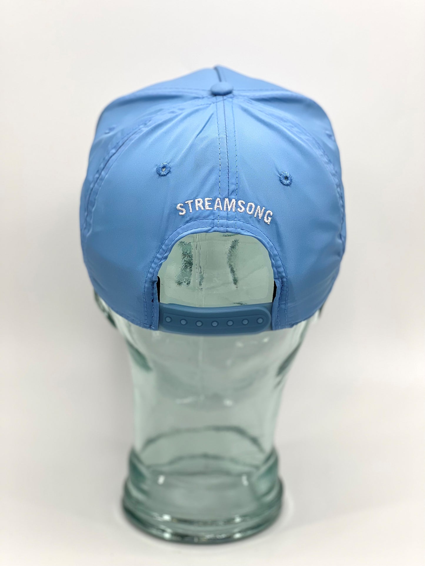 Pukka Megalodon Circle Patch Structured High Crown 5 Panel Snap Back Rope Hat