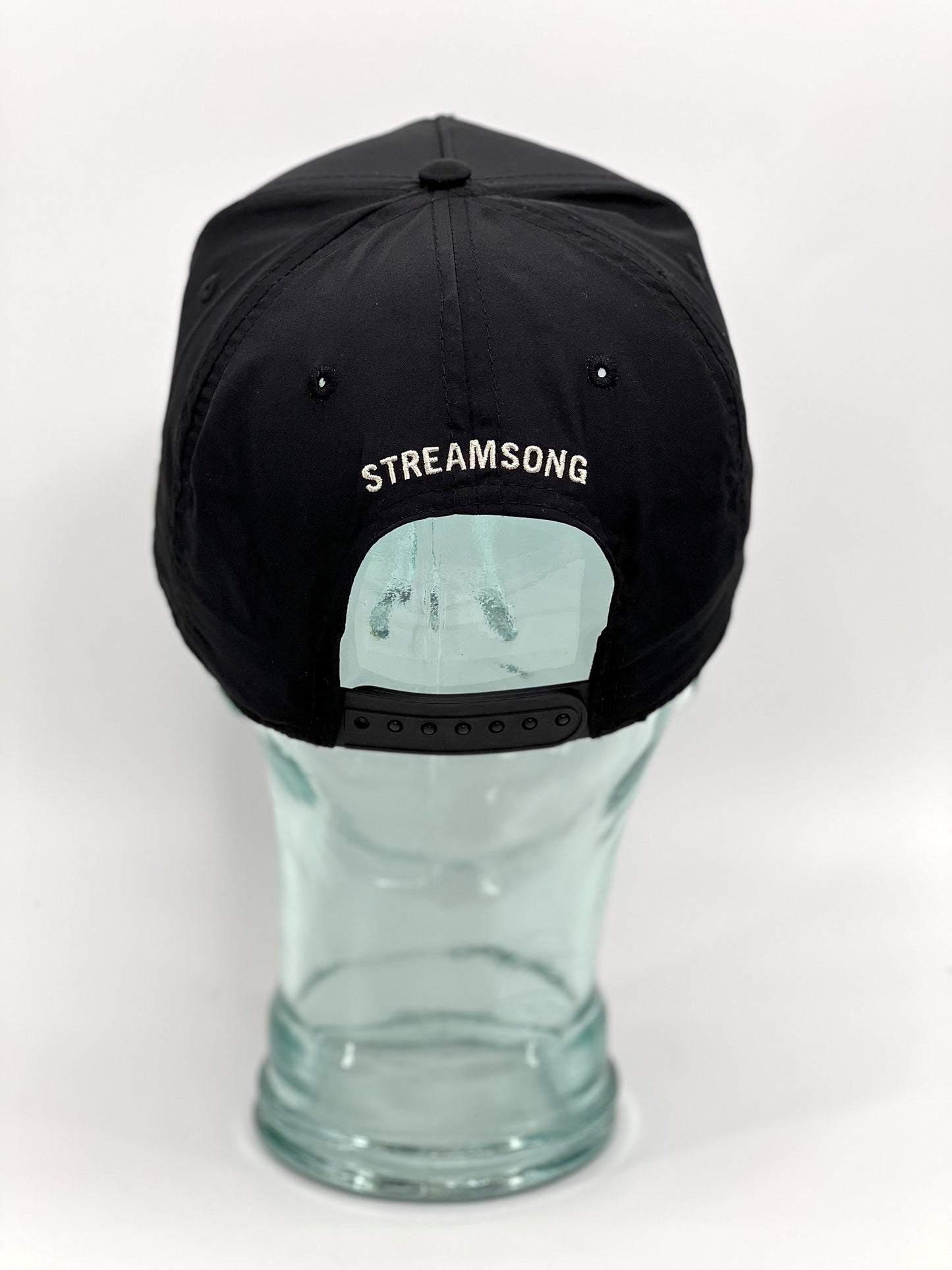 Pukka Megalodon Circle Patch Structured High Crown 5 Panel Snap Back Rope Hat