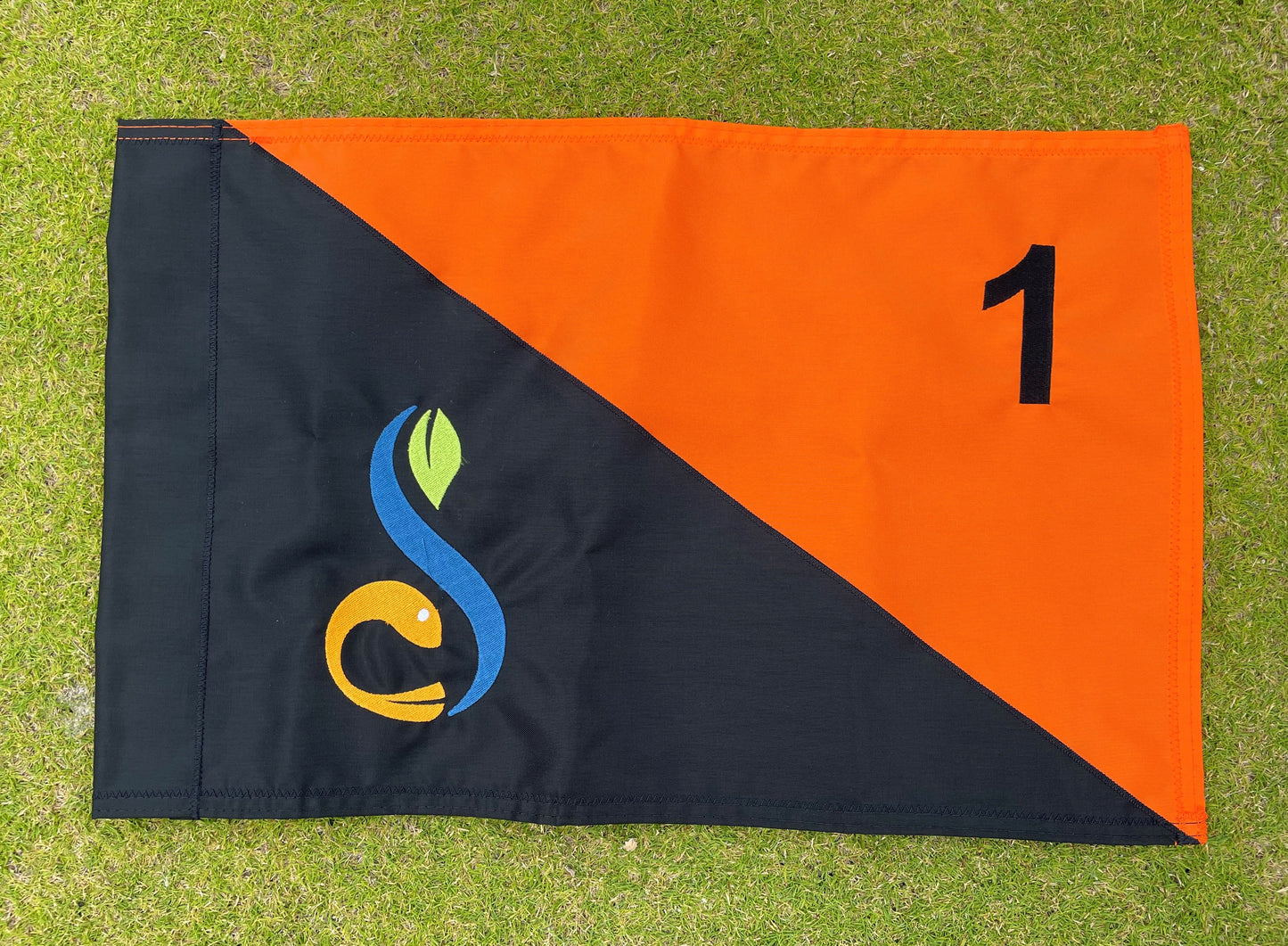 Seaborn Streamsong Black Pin Flag