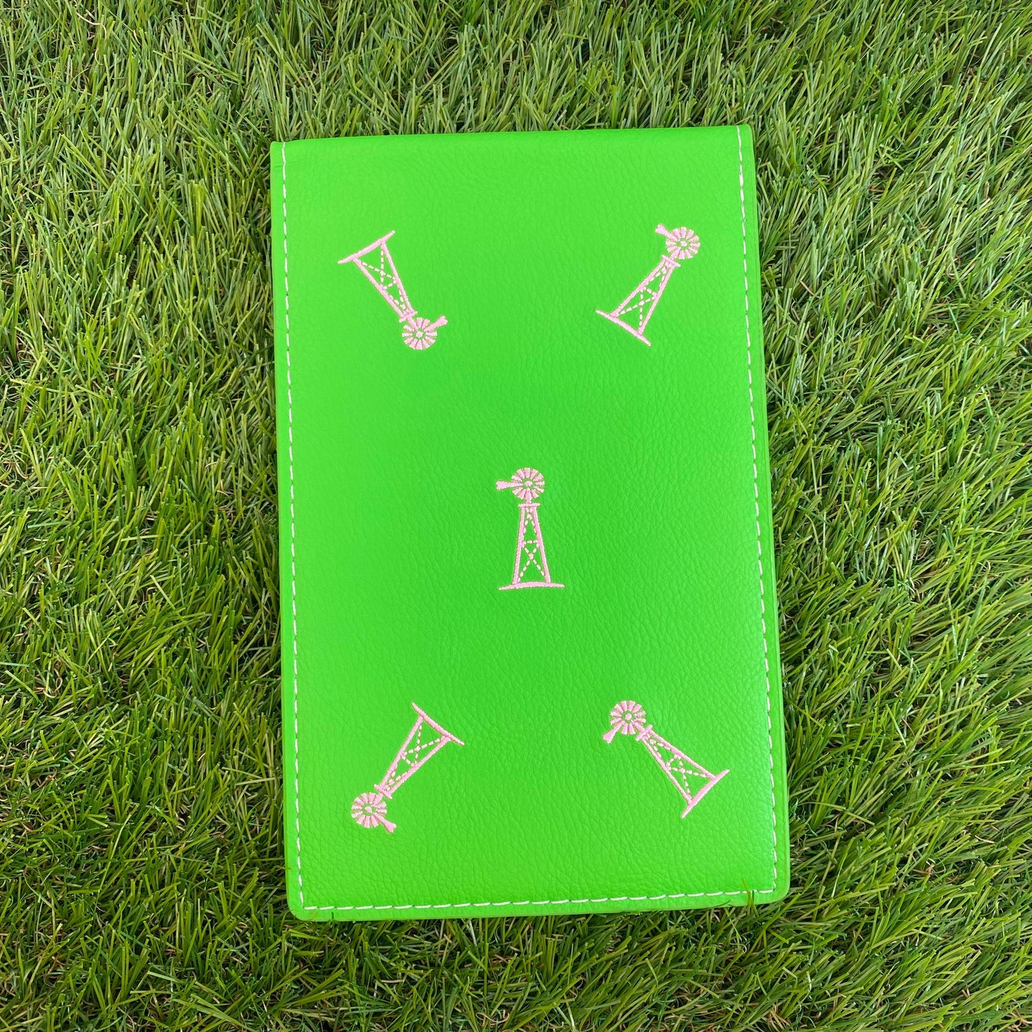 PRG Streamsong Black Yardage Book Cover