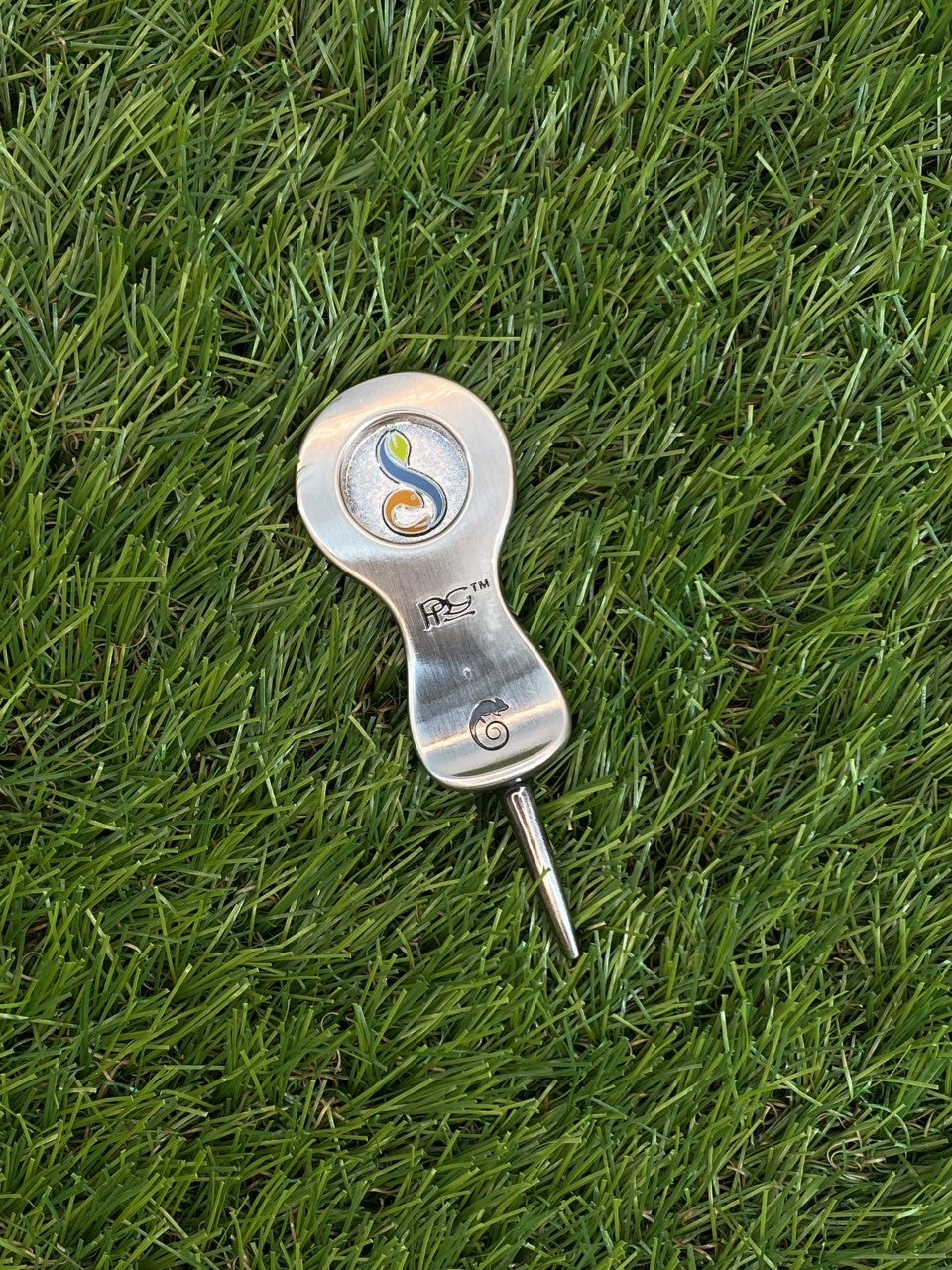 PRG Single Prong Divot Tool
