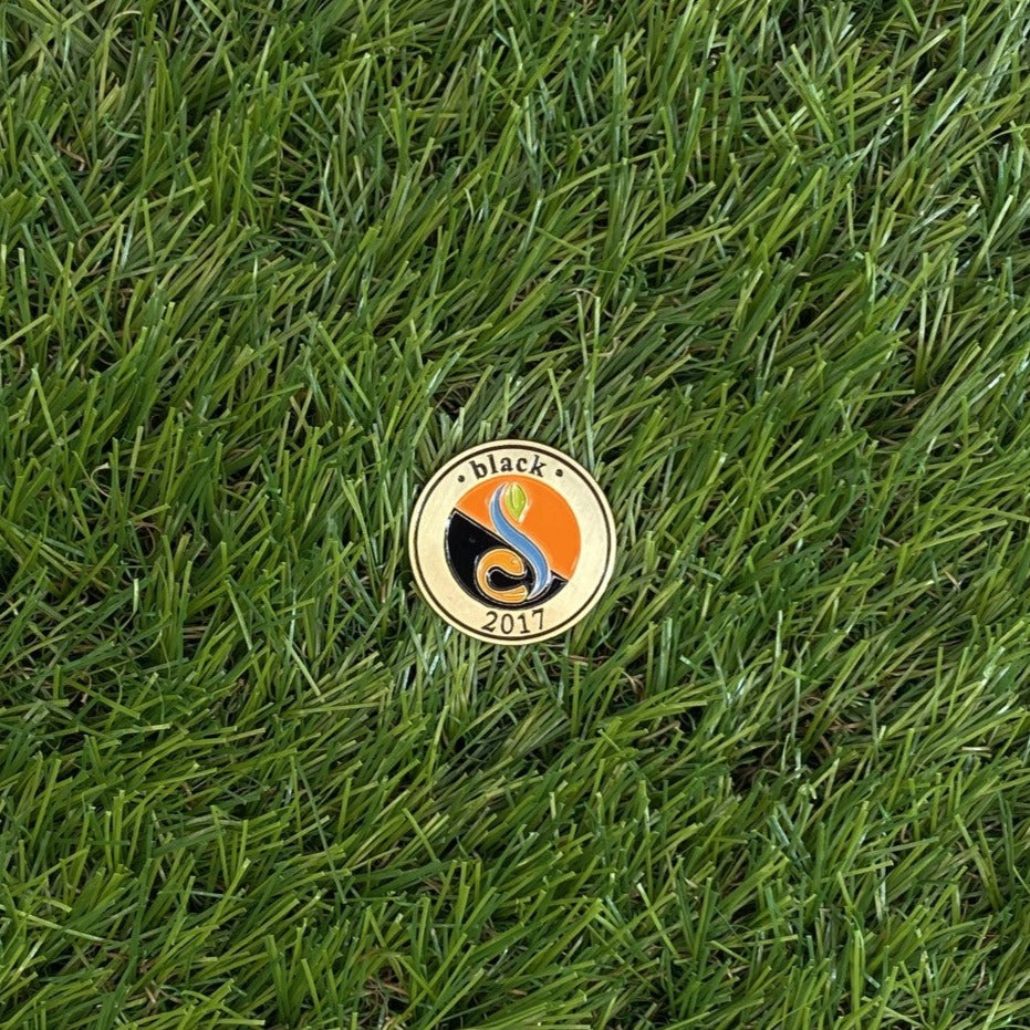 Ahead Streamsong Black Brass Ball Mark