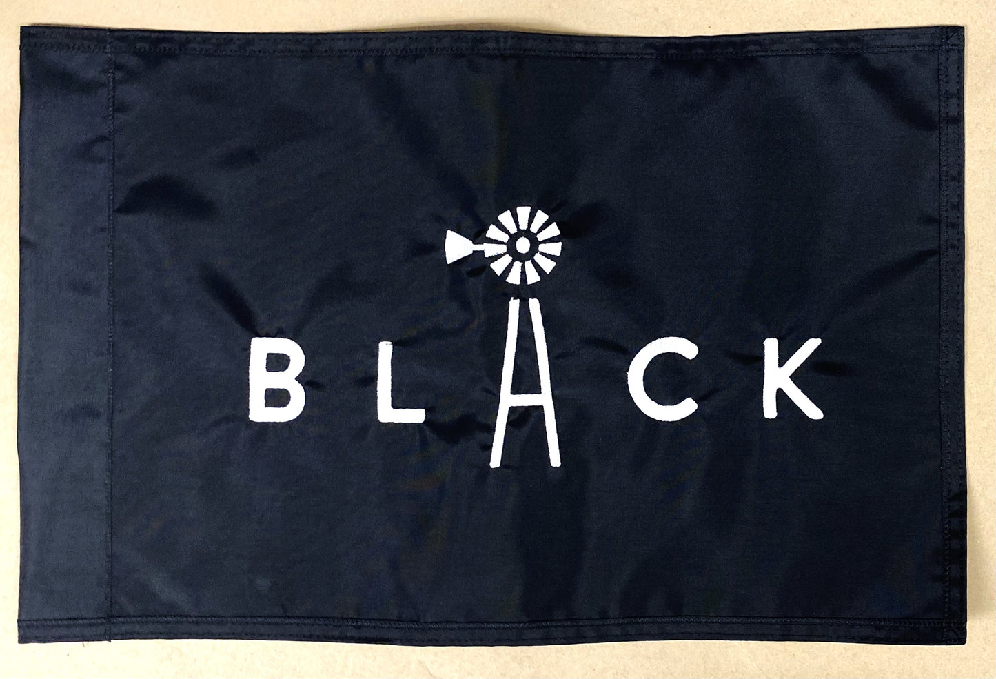 Seaborn Streamsong Black Logo Flag