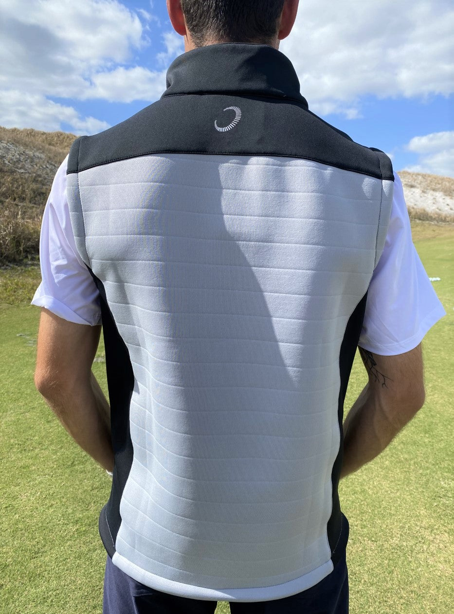 Zero restriction golf clearance vest